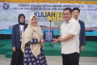 Pj. Sekda Kabupaten Bintan, Ronny Kartika menghadiri Pembukaan, Pembekalan, dan Pelepasan KKN - P2EM Sekolah Tinggi Ilmu Ekonomi (STIE) Pembangunan Tanjungpinang. Foto: Istimewa 