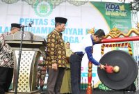Wakil Wali Kota Batam, Amsakar Achmad, membuka Pentas Seni dan Bazar Usaha Mikro Kecil dan Menengah (UMKM) dalam rangka Milad Muhammadiyah ke-113 Tahun. Foto: MC Batam