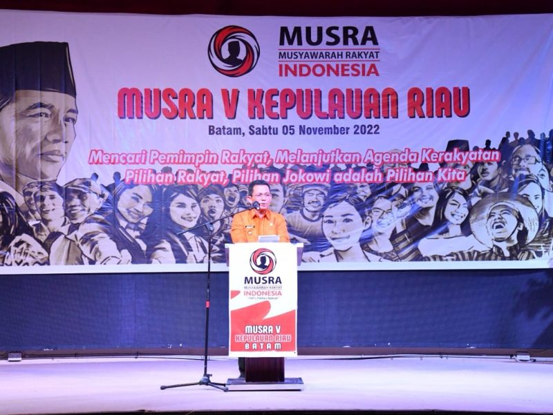 Gubernur Kepri Ansar Ahmad membuka secara resmi Musyawarah Rakyat Indonesia (Musra) V Kepulauan Riau Tahun 2022 bertempat di Ballroom Hotel Pacific Jodoh Kota Batam Sabtu, (5/11). Foto: Diskominfo Kepri 