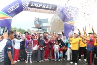 Gubernur Ansar Lepas Jalan Santai di Parkiran KBC Batam Center. Foto: Diskominfo Kepri 