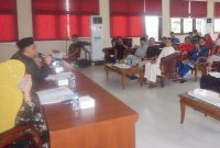 sosialisasi surat edaran wali kota Tanjungpinang tentang labelisasi KPM PKH kota Tanjungpinang, di aula kantor dinas sosial Kota Tanjungpinang, Kepri, Jumat (4/11/2022). Foto: Kominfo Tanjungpinang 