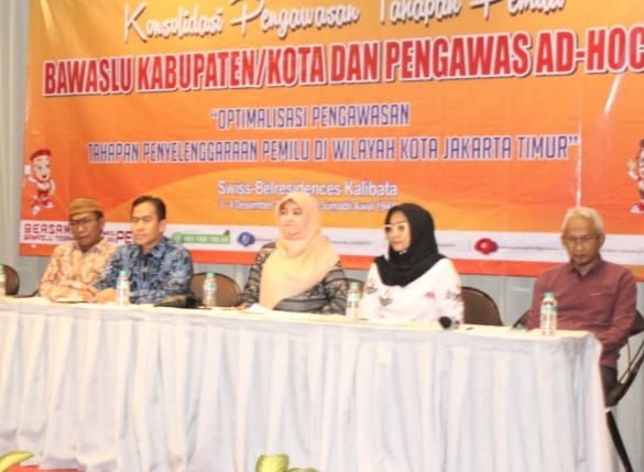 Ahmad Saifudin Fajar, Sakhroji ,Siti Rahma, Tami widiastuti dan Prayogo Bekti. Foto: Istimewa 