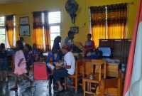 Korban pengungsian di SDN 001 Ranai, Natuna, Kepri dua hari lalu. Foto: ANTARA/Cherman.