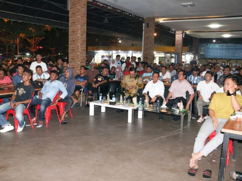 Nonton Bareng Final Piala Dunia di Bintang Kopi samping Mustafa Plaza, dibawah kampus Universitas Batam (UNIBA), kota Batam. Foto: Diskominfo Kepri 