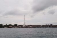 Asian Infrastructure Investment Bank (AIIB) hanya membangun jembatan dari Kabil sampai Pulau Tanjung Sauh. Foto: ANTARA 