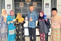Pemerintah Kota (pemko) Tanjungpinang mengimplementasikan identitas kependudukan digital (IKD) ke lingkungan ASN pemerintah Kota Tanjungpinang, mahasiswa, dan masyarakat. Foto: Kominfo Tanjungpinang