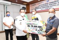 Gubernur Kepri H. Ansar Ahmad terus berkomitmen dalam upaya penguatan dan pemberdayaan Usaha Mikro Kecil Menengah (UMKM) yang ada sebagai salah satu pilar pembangunan daerah. Foto: Diskominfo Kepri 