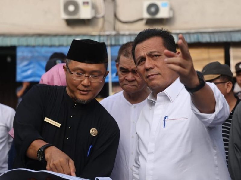 Gubernur Kepulauan Riau Ansar Ahmad saat melakukan survey ke Akau Potong Lembu, Tanjungpinang. Foto: Diskominfo Kepri 