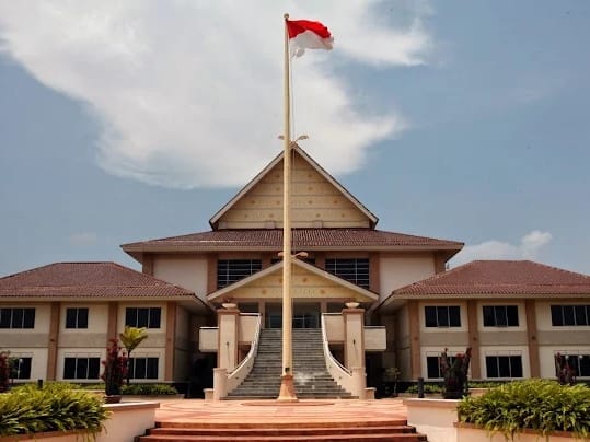 Gedung DPRD Kota Batam. Foto: Istimewa