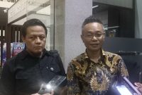 Wakabinda Kepri Bambang Panji Prianggodo bersama kuasa hukumnya Ade Darmawan, D, SH. Foto: INIKEPRI.COM 
