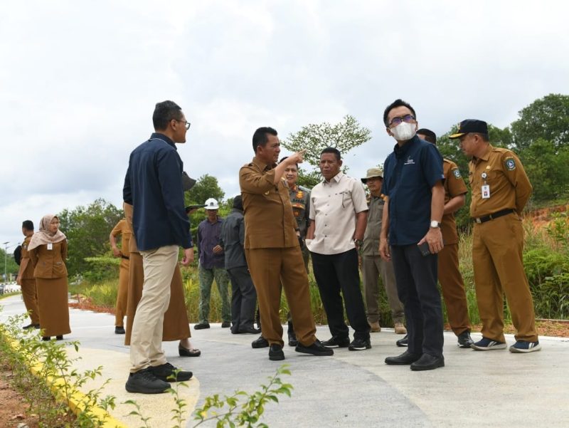 Kunjungan PT SMI melihat berbagai pembangunan infrastruktur yang dikerjakan Pemerintah Provinsi Kepulauan Riau. Foto: Diskominfo Kepri 
