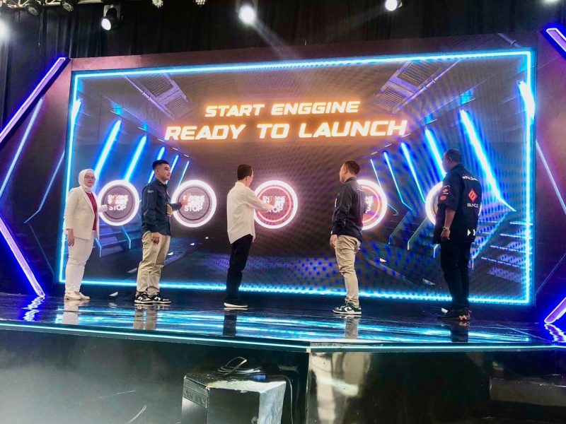 Wakil Wali Kota Batam Amsakar Achmad meresmikan gedung baru RAM Showroom. Foto: INIKEPRI.COM 