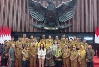 Anggota DPR RI dari Partai Golkar Dapil Kepulauan Riau Cen Sui Lan menerima silaturahmi dan kunjungan kerja Wali Kota Rahma bersama 30 orang pejabat di lingkungan Pemko Tanjungpinang di gedung DPR RI, Jakarta, Kamis 16 Februari 2023. Foto: Tangkapan Layar 