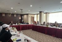 Rapat dengar pendapat (RDP) terkait kenaikan harga kedelai sebagai bahan baku pembuatan tahu dan tempe di Batam, Kamis. Foto: ANTARA 