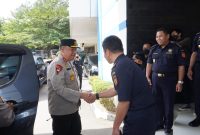 Kapolda Kepri Irjen Pol. Drs. Tabana Bangun, M.Si., melakukan kunjungan ke Kantor Bea Cukai Batam, Jumat 24 Februari 2023. Foto: Humas Polda Kepri 