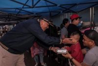 Ketua umum DPP GARPU Pietra M Paloh di Pasar Tos 3000, Jodoh, Kota Batam. Foto: INIKEPRI.COM 