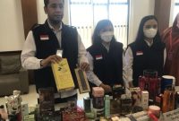 Balai Pengawasan Obat dan Makanan (BPOM) Batam memperketat pengawasan peredaran kosmetik secara daring di media sosial. Foto: ANTARA 