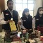 Balai Pengawasan Obat dan Makanan (BPOM) Batam memperketat pengawasan peredaran kosmetik secara daring di media sosial. Foto: ANTARA 