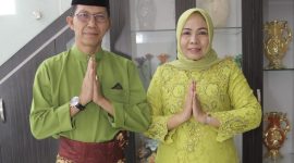Wakil Wali Kota Batam Amsakar Achmad beserta istri Erlita Sari. Foto: INIKEPRI.COM 