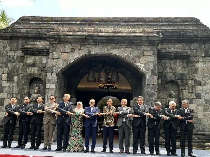 Delegasi negara ASEAN yang hadir pada ASEAN Business Advisory Council di Plataran Heritage Borobudur, Magelang, Jawa Tengah, Rabu (22/3/2023). Foto: ANTARA/Kuntum Riswan