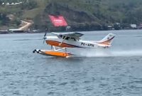 Pesawat Amfibi saat mendarat di Danau Toba, Sumatera Utara, beberapa waktu yang lalu. Foto: Kemenhub