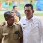 Gubernur Ansar saat berkunjung ke salah satu Sekolah di Kota Batam. Foto: Diskominfo Kepri 