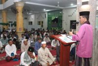 Wakil Wali Kota (Wawako) Batam Amsakar Achmad di Masjid Al Barokah Kavling Sagulung. Foto: MC Batam 