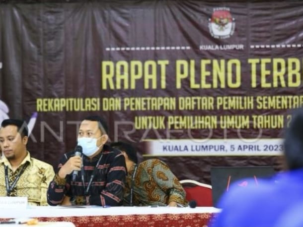 Panitia Pemilihan Luar Negeri (PPLN) Kuala Lumpur mengadakan Rapat Pleno Terbuka Rekapitulasi Daftar Pemilih Sementara Luar Negeri di wilayah kerjanya untuk Pemilu 2024. Foto:ANTARA
