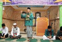 Wakil Wali Kota Batam, Amsakar Achmad pada acara safari Ramadan dan silaturahmi dengan masyarakat di Masjid Al Muhajirin, Kelurahan Sambau, Kecamatan Nongsa. Foto: MC Batam 