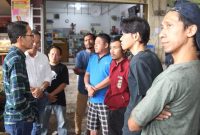 Wakil Wali Kota Batam Amsakar Achmad meninjau Plaza Botania 1 pasca kebakaran, Jumat (7/4) siang. Foto: MC Batam 