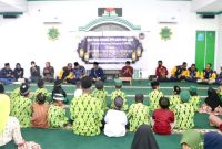 DPW GARPU (Gerakan Restorasi Pedagang dan UMKM) Partai NasDem Provinsi Kepulauan Riau menggelar buka bersama dengan santri tahfidzul Quran di Mushala At-Taqwa, Bengkong, Kota Batam, Minggu 9 April 2023. Foto: INIKEPRI.COM 