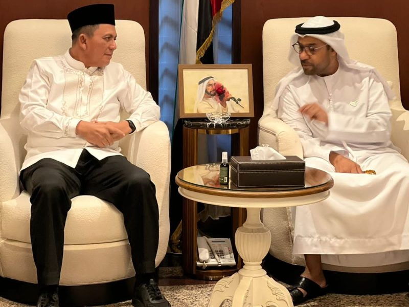 Gubernur Ansar bertemu Duta Besar (Dubes) UEA untuk Indonesia Y.M. Abdulla Salem Al-Dhaheri di Jakarta. Foto: Diskominfo Kepri 