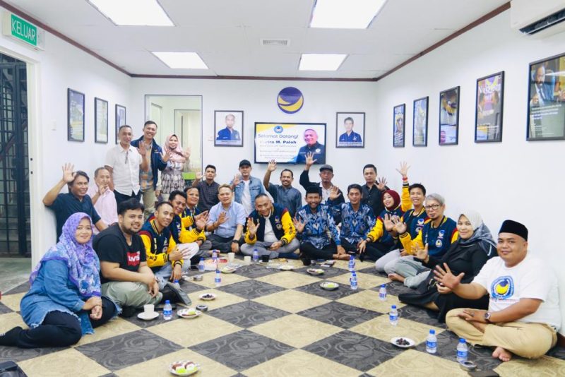 Rombongan DPP GARPU berfoto bersama dengan pengurus NasDem dan GARPU perwakilan Malaysia. Foto: INIKEPRI.COM