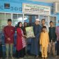 Pejabat YSAI ibu Suyati salurkan Ifthar kurma ke panti asuhan. Foto: INIKEPRI.COM 