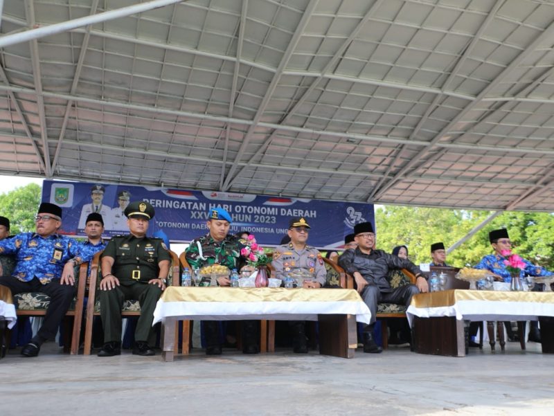 Pemerintah Kota Batam bersama Dewan Perwakilan Rakyat Daerah (DPRD) Kota Batam memperingati Hari Otonomi Daerah XXVII tahun 2023. Dimana momen ini diperingati setiap tanggal 25 April pasca-ditetapkan berdasarkan Keputusan Presiden RI Nomor 11 Tahun 1996, sebagai bentuk memasyarakatkan dan memantapkan pelaksanaan Otonomi Daerah. Foto: INIKEPRI.COM
