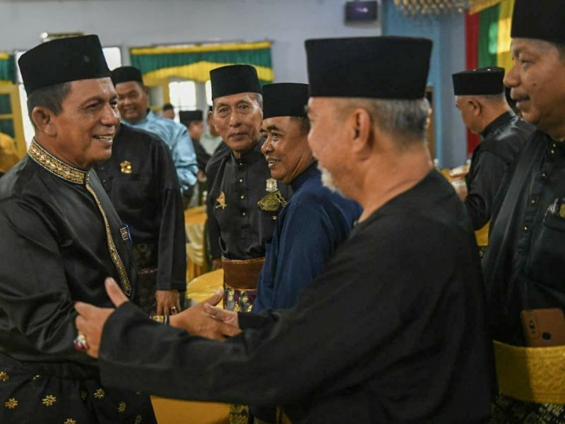 Gubernur Kepulauan Riau H. Ansar Ahmad menghadiri Halalbihalal yang digelar Lembaga Adat Melayu (LAM) Provinsi Kepri di gedung LAM Provinsi Kepri, Tanjungpinang. Foto: Diskominfo Kepri 