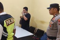 Dua orang penumpang kapal Fery diamankan pihak Kepolisian pos pelabuhan Fery Domestik Sekupang Batam, Kamis (4/5/2023) pagi. Foto: Istimewa 