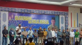 Momen silaturahmi dan halalbihalal Sahabat Amsakar Achmad. Foto: INIKEPRI.COM 