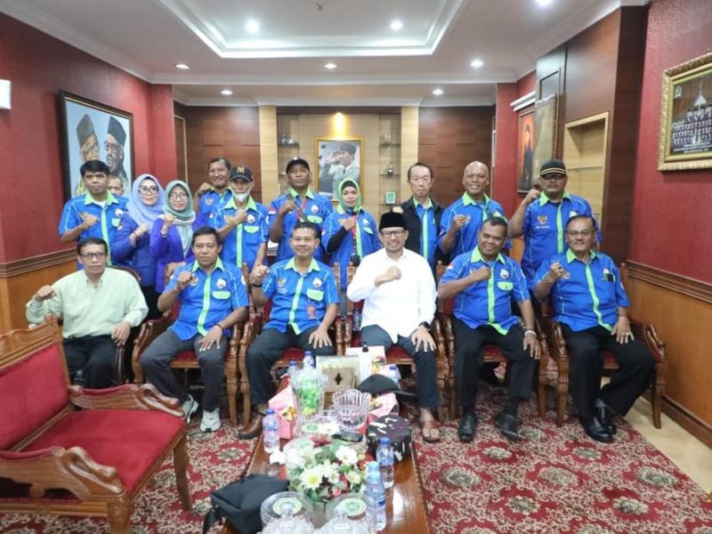 Ketua DPRD Kota Batam Nuryanto S.H., M.H menerima kunjungan Kepengurusan Dewan Pimpinan Cabang Keamanan Ketertiban Masyarakat Indonesia (DPC Kamtibmas) Kota Batam di ruang kerjanya, Senin (8/5/2023). Foto: INIKEPRI.COM 