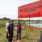 Kementerian Kelautan dan Perikanan (KKP) menghentikan sementara operasional tambak udang milik PT. TTB di Desa Sembulang Jembatan Lima, Kecamatan Galang, Batam, Kepulauan Riau pada Sabtu (6/5/2023). Foto: KKP 