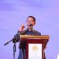 Wakil Wali Kota Batam, Amsakar Achmad saat menjadi narasumber dalam Kegiatan Indonesia Young Preneur Business Forum 2023, di Ballroom Best Western Premium Hotel, Jumat (12/5/2023). Foto: MC Batam 