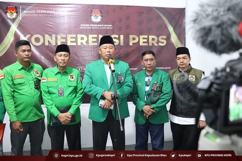 DPW PPP Kepulauan Riau daftar di KPU Kepri. Foto: KPU 