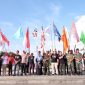 Wali Kota Tanjungpinang, Hj. Rahma, S.IP.,M.M, mengikuti Parade Obor Demokrasi yang digelar Badan Pengawas Pemilu (Bawaslu) Kota Tanjungpinang, Sabtu (20/5/2023) pagi. Foto: Diskominfo Tanjungpinang 