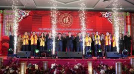 Anggota DPR RI dari Partai Golkar Dapil Kepulauan Riau Cen Sui Lan menghadiri Pelantikan dan Pengukuhan Dewan Pengurus Yayasan Marga Zhang Batam. Foto: Istimewa 