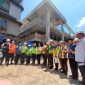 Cen Sui Lan Anggota DPR RI dari Partai Golkar Dapil Kepulauan Riau bersama Wali Kota Tanjungpinang, Hj. Rahma, S.IP.,M.M, dan Direktur Prasarana Strategis Ditjen Citra Karya Kementerian PUPR Essy Asiah, meninjau progres pembangunan Pasar Baru Tanjungpinang, Senin (22/5/2023). Foto: Diskominfo Tanjungpinang 
