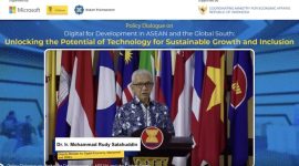 Deputi Bidang Ekonomi Digital, Ketenagakerjaan, dan UMKM Kemenko Perekonomian Mohammad Rudy Salahuddin menyampaikan materi dalam sebuah diskusi di Jakarta, Selasa (23/5/2023). Foto: ANTARA/Shofi Ayudiana