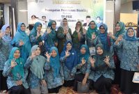 Ketua TP-PKK Provinsi Kepulauan Riau Hj. Dewi Kumalasari Ansar membuka pertemuan bersama Kader PKK Kota Batam guna membahas tentang Penanganan Stunting di Kota Batam Tahun 2023 di Hotel Sahid Batam Center, Batam, Selasa (30/5). Foto: Diskominfo Kepri
