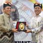 Gubernur Kepulauan Riau H. Ansar Ahmad menghadiri silaturahmi bersama Ikatan Warga Kuantan Singingi (IWAKUSI) Tanjungpinang - Bintan dan Masyarakat Kuantan Singingi di Perantauan di Hotel Comforta Tanjungpinang, Sabtu (3/6) malam. Foto: Diskominfo Kepri 