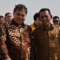 Gubernur Kepulauan Riau H. Ansar Ahmad mendampingi Menko Perekonomian RI Airlangga Hartarto dalam acara Grand Launching 6 perusahaan baru yang berada di Kawasan Wiraraja Industrial Park Punggur, Kota Batam, Senin (5/6). Foto: Diskominfo Kepri 