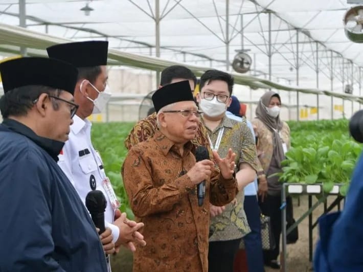Wakil Presiden Ma’ruf Amin memberikan keterangan pers kepada wartawan di Batam, Kepulauan Riau, Rabu (7/6/2023). Foto: ANTARA/HO-BPMI Setwapres.